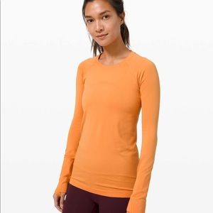 Lululemon Swiftly Tech Long Sleeve 2.0
Monarch Orange / Monarch Discontinue